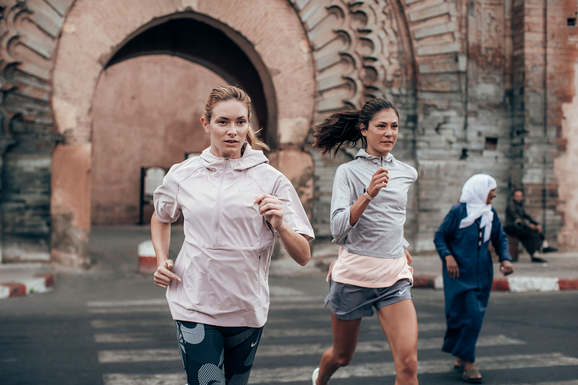 Running Sport Fitness Engelhorn Fotoproduktion Marokko Marakech Frauen Laufen 