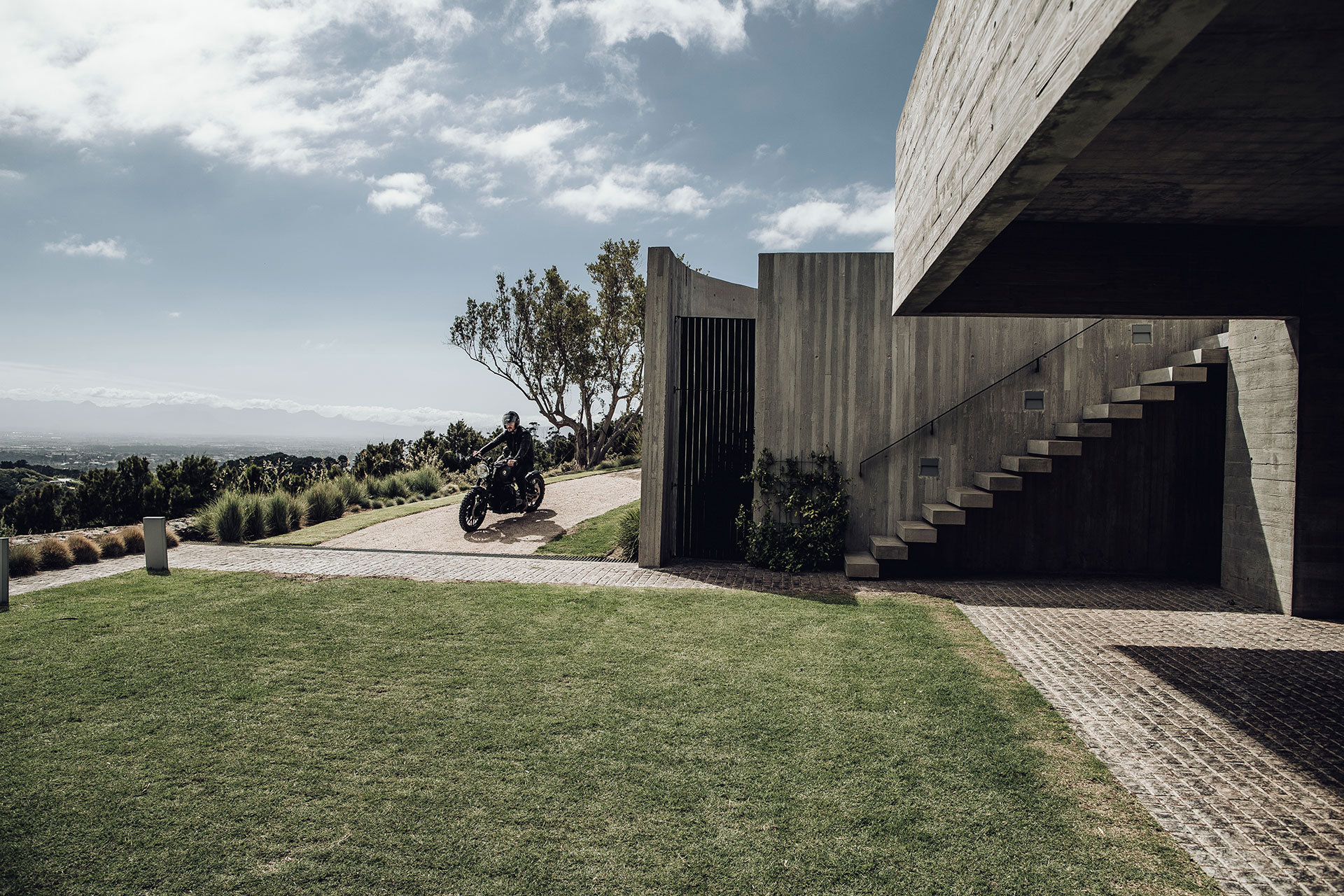 Fotograf Motorrad Lifestyle People Architektur München Michael Müller Architektur