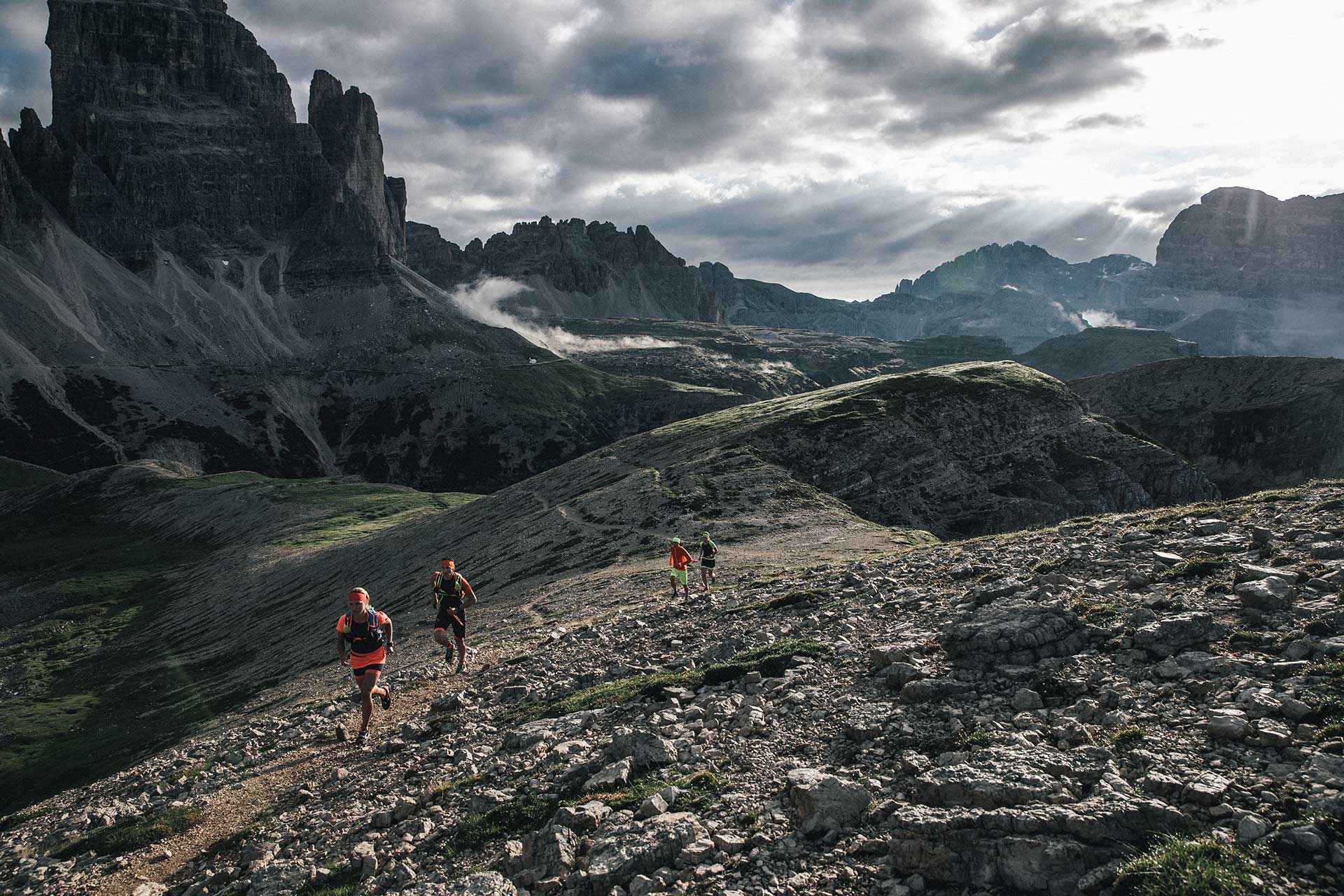 Sport Fotograf Trailrunning Berge Singletrail Dolomiten Zürich Schweiz 